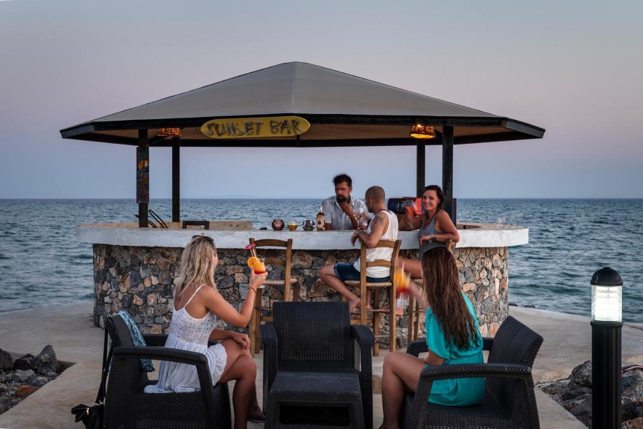 Thalassa Beach Family & Waterpark Resort Vokolidha Екстер'єр фото
