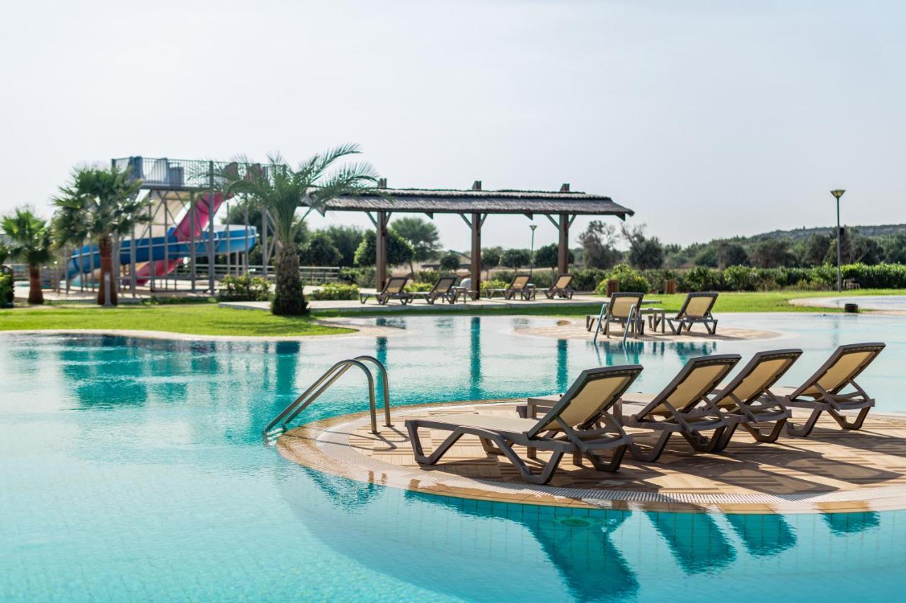Thalassa Beach Family & Waterpark Resort Vokolidha Екстер'єр фото