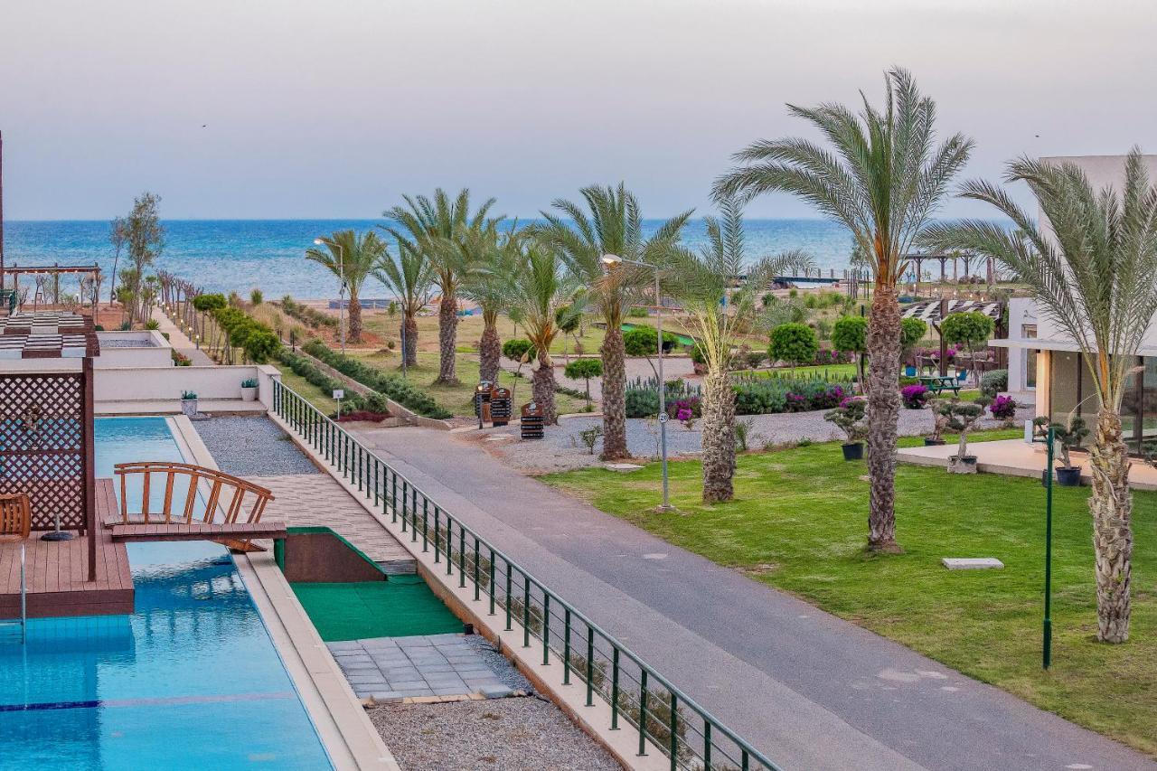 Thalassa Beach Family & Waterpark Resort Vokolidha Екстер'єр фото
