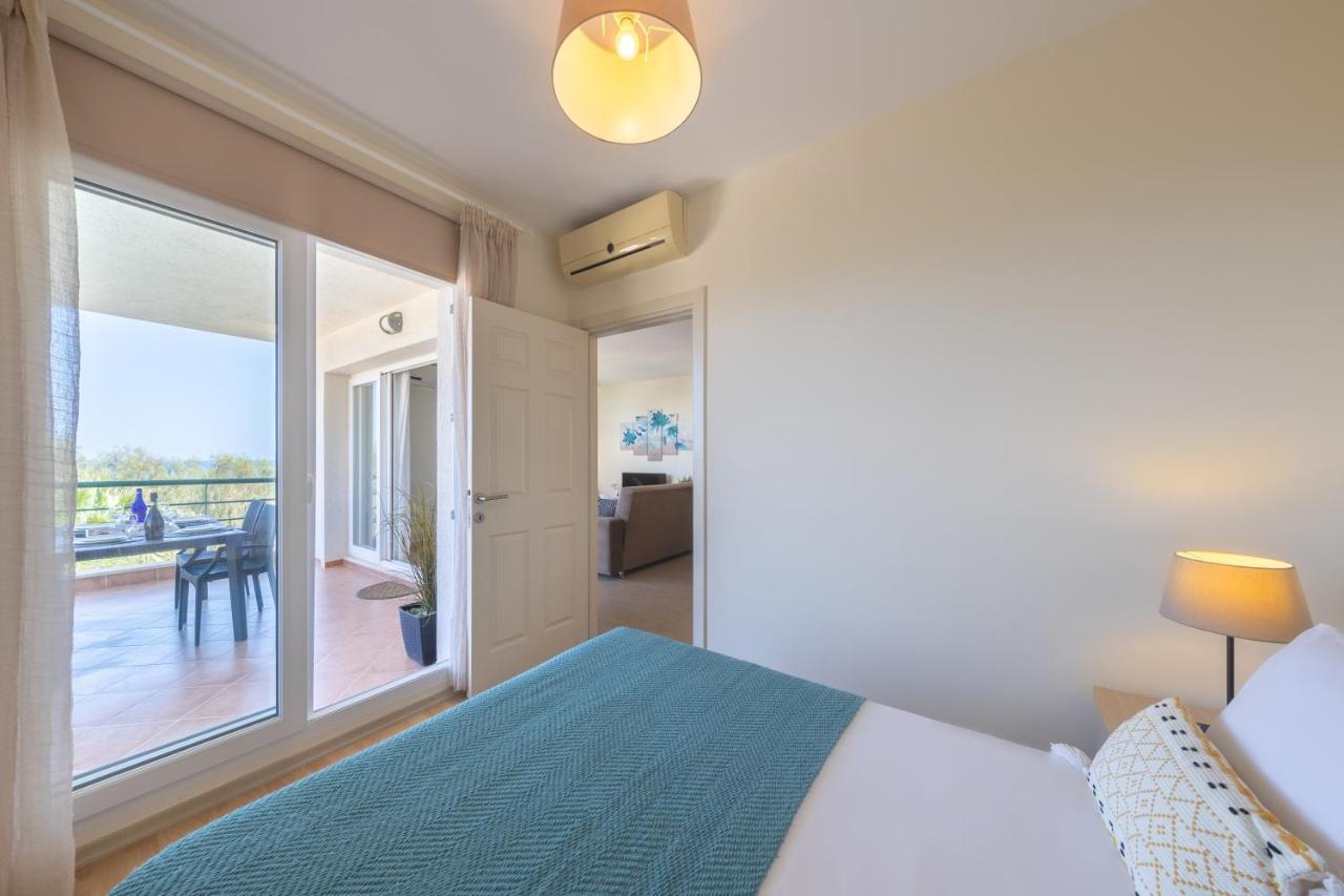 Thalassa Beach Family & Waterpark Resort Vokolidha Екстер'єр фото